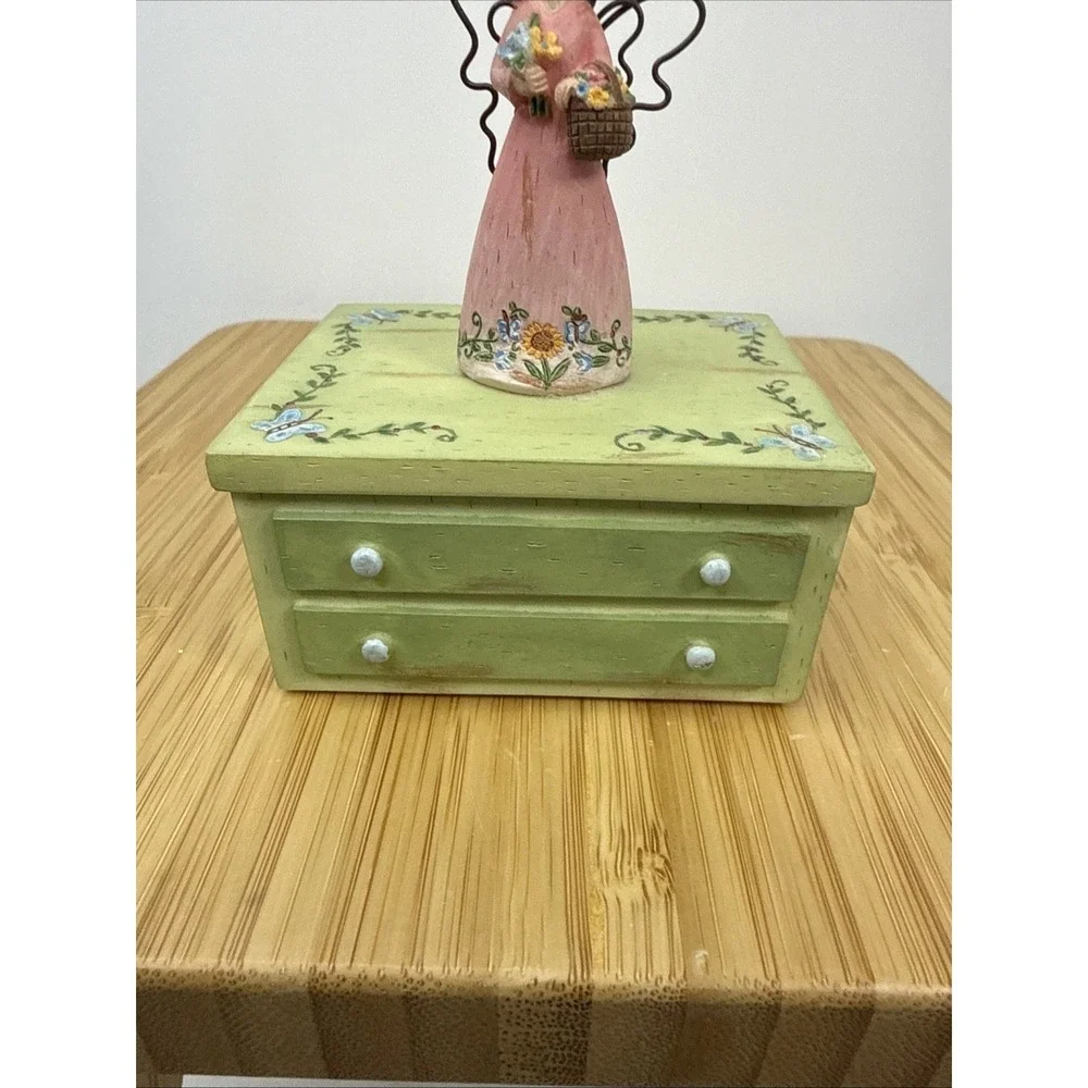 Russ Berrie Country Gatherings Trinket Box 